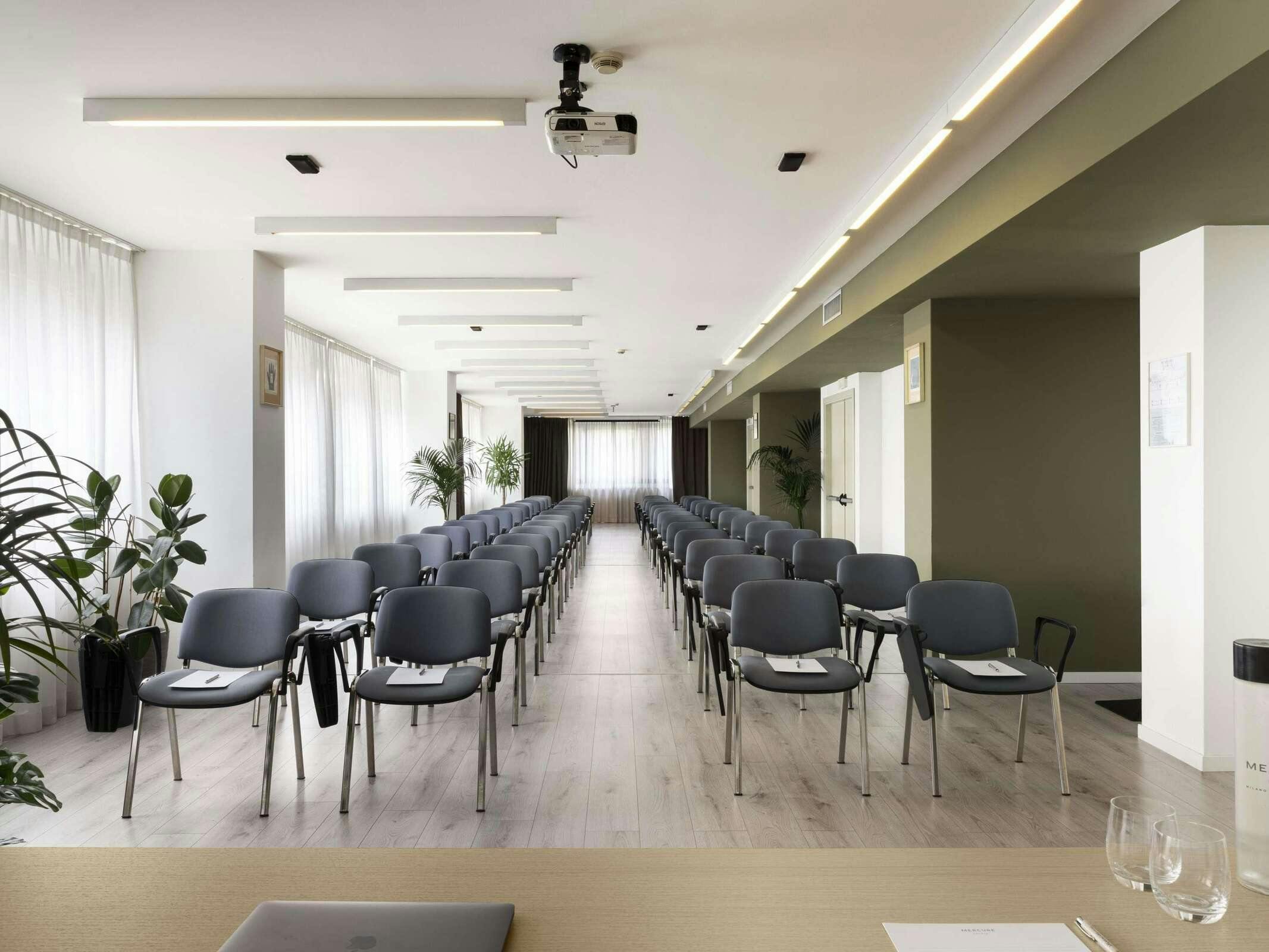 Hotel Mercure Milano Agrate Brianza photo 1