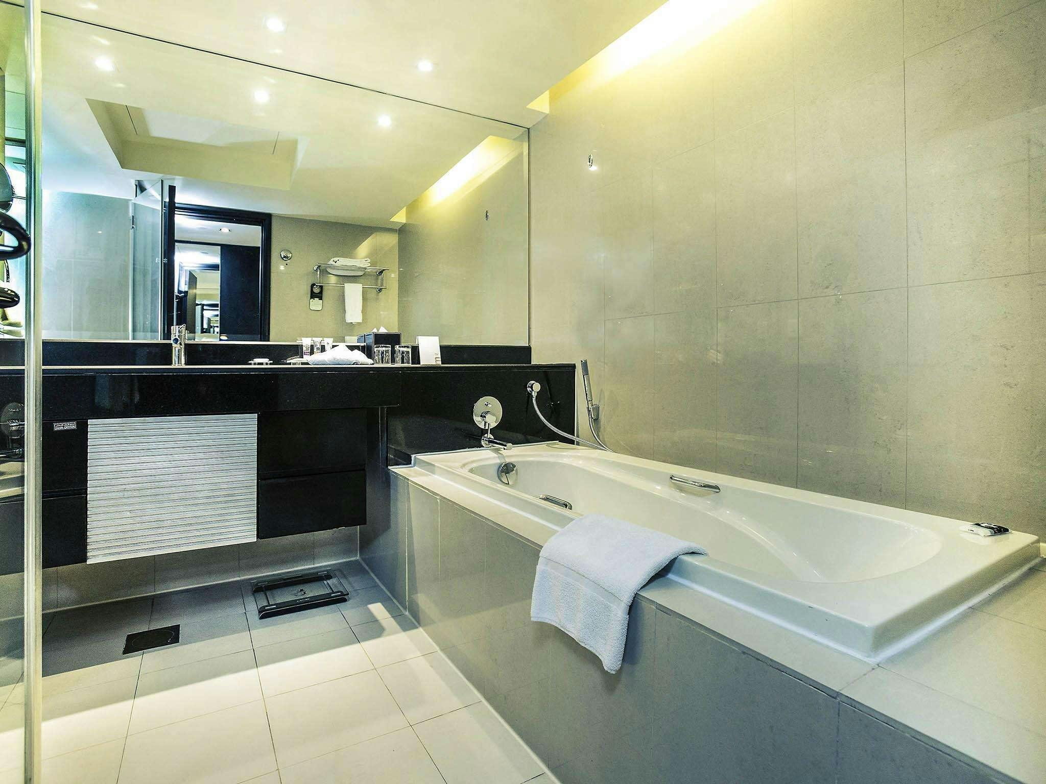 Hotel MERCURE GOLD HOTEL AL MINA RD photo 5