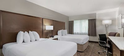 Best Western Plus Longbranch Hotel & Convention Center