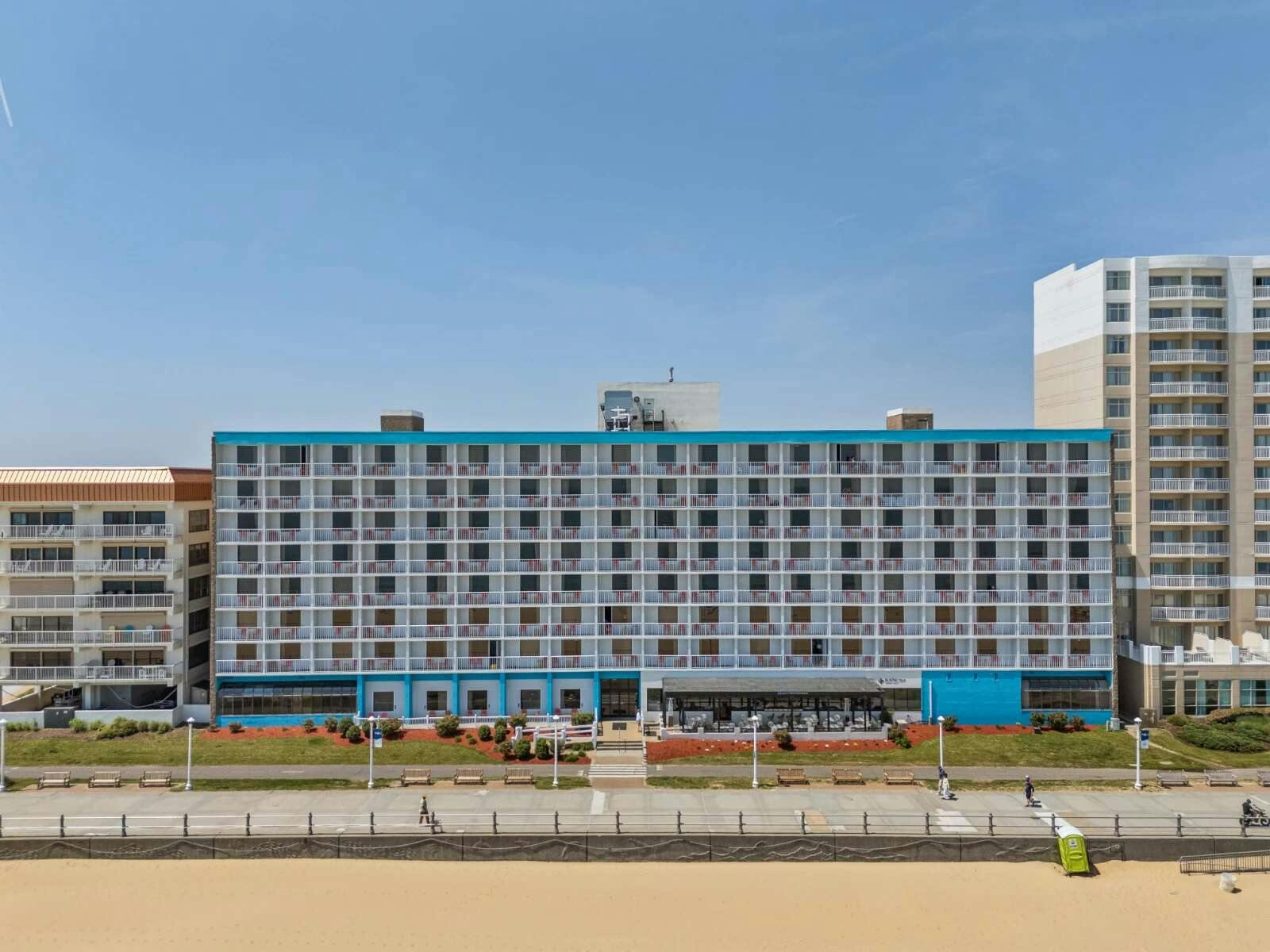 Barclay Towers Suites