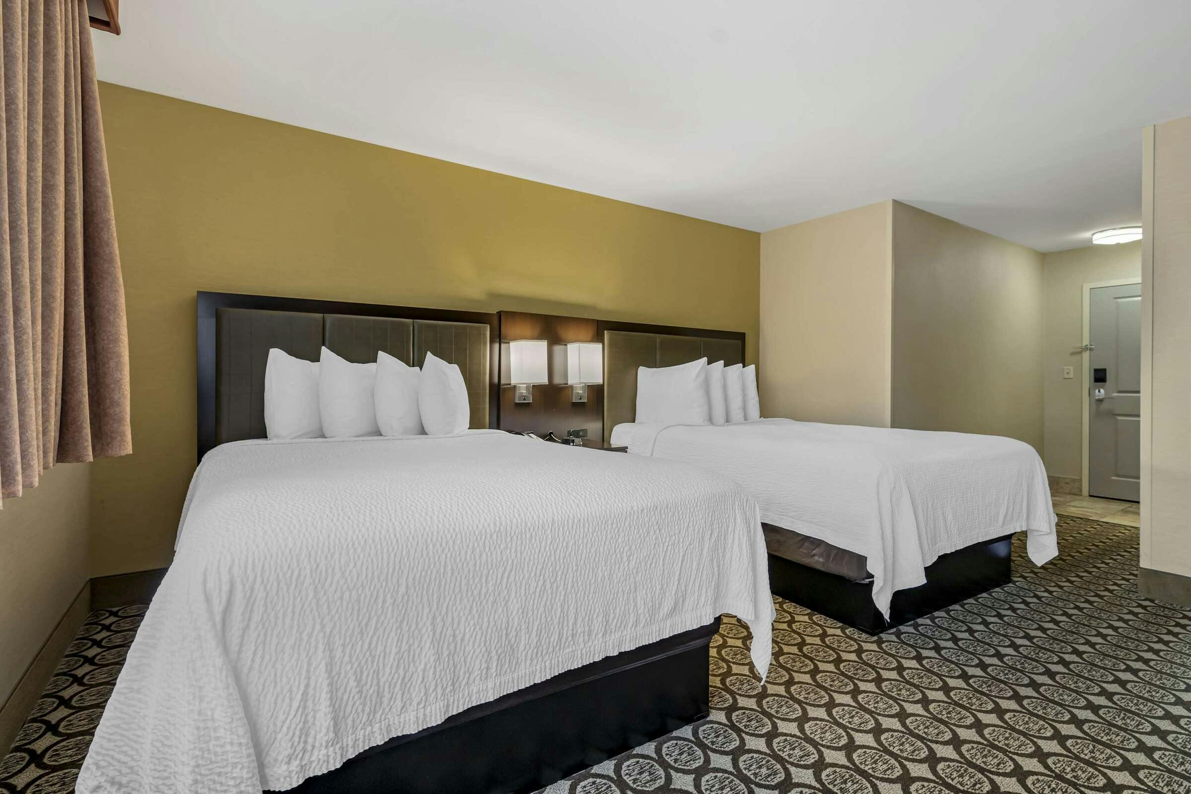 Hotel Best Western Plus InnTowner Madison photo 1