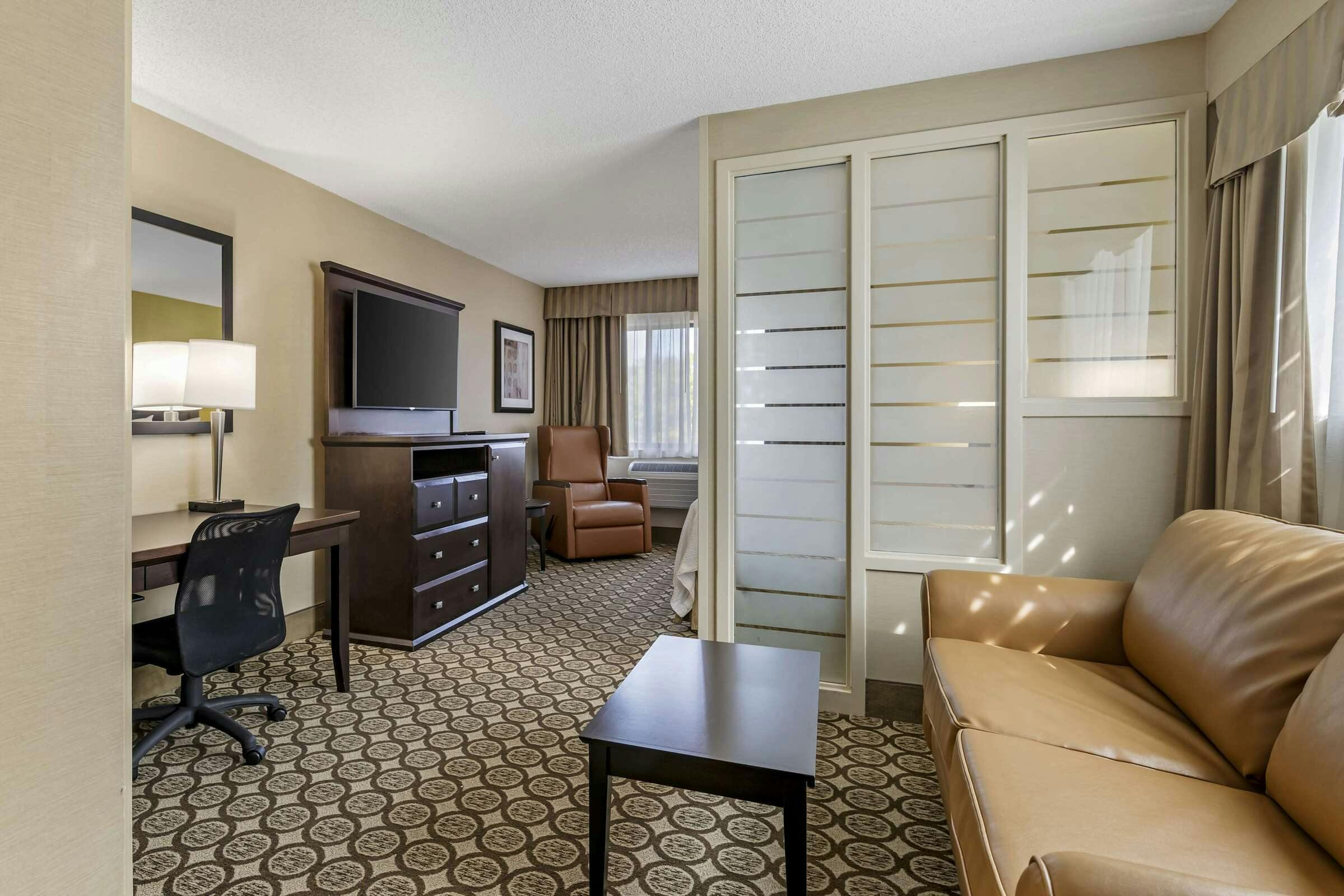 Hotel Best Western Plus InnTowner Madison photo 3