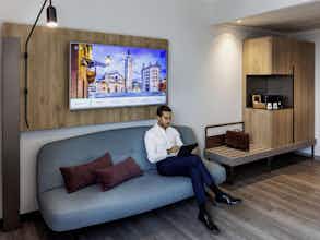 Hotel Novotel Parma Centro photo 3