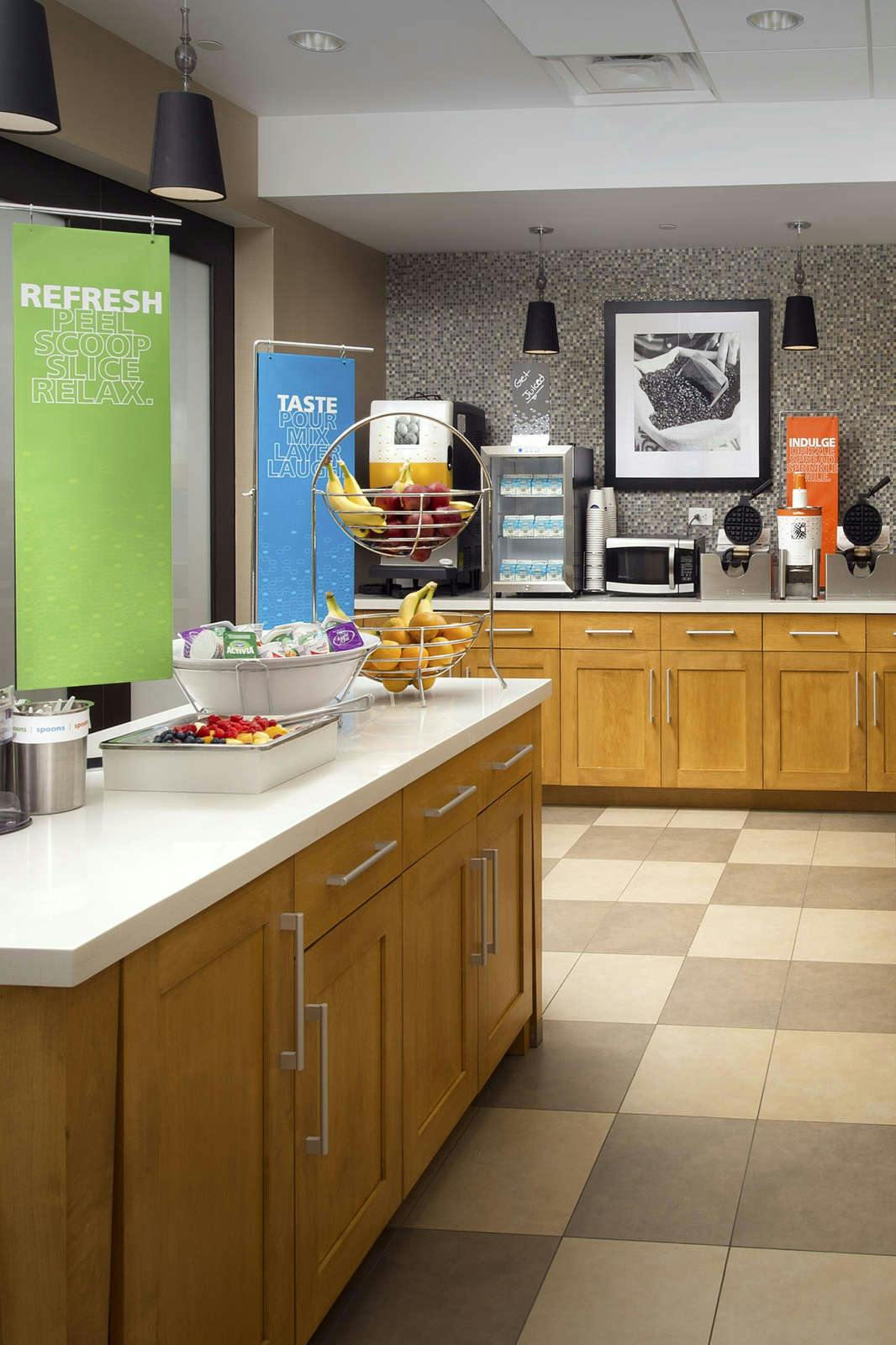 Hotel Hampton Inn & Suites Falls Church photo 5