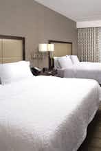 Hotel Hampton Inn & Suites Falls Church photo 1