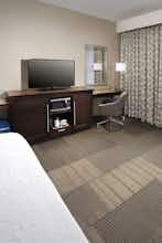 Hotel Hampton Inn & Suites Falls Church photo 2