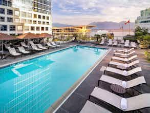 Hotel The Fairmont Waterfront photo 2