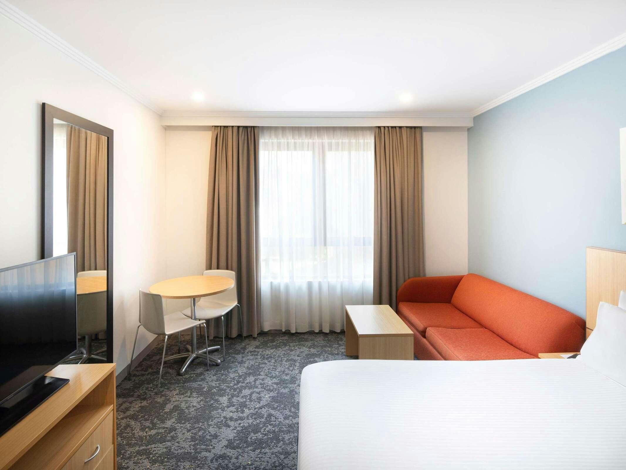 Hotel Mercure Brisbane Garden City photo 3
