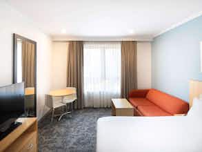 Hotel Mercure Brisbane Garden City photo 3