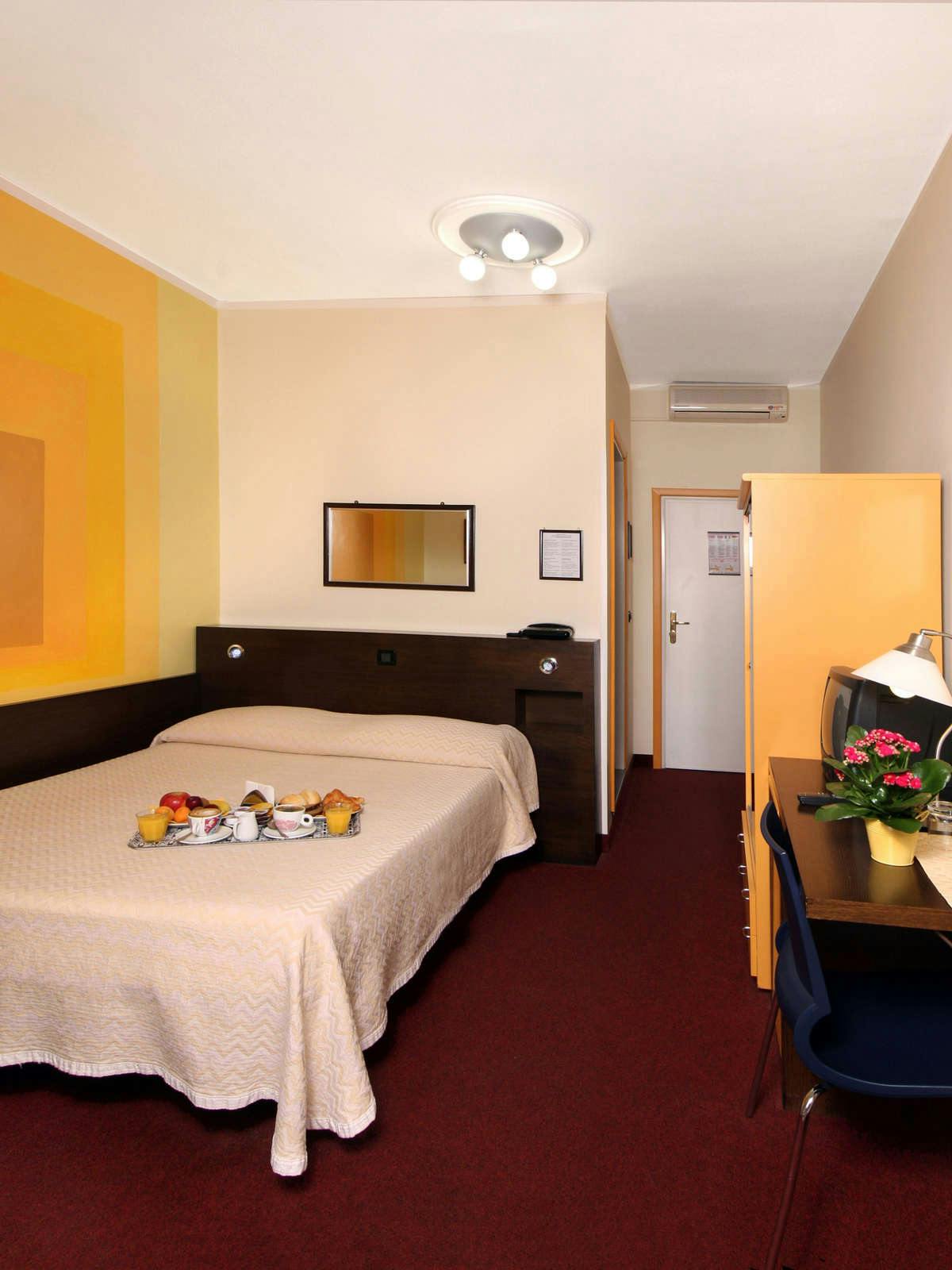 Hotel Hotel Cairoli photo 3