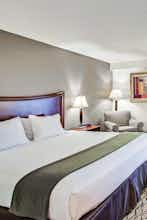 Hotel Holiday Inn Express Brandon photo 4