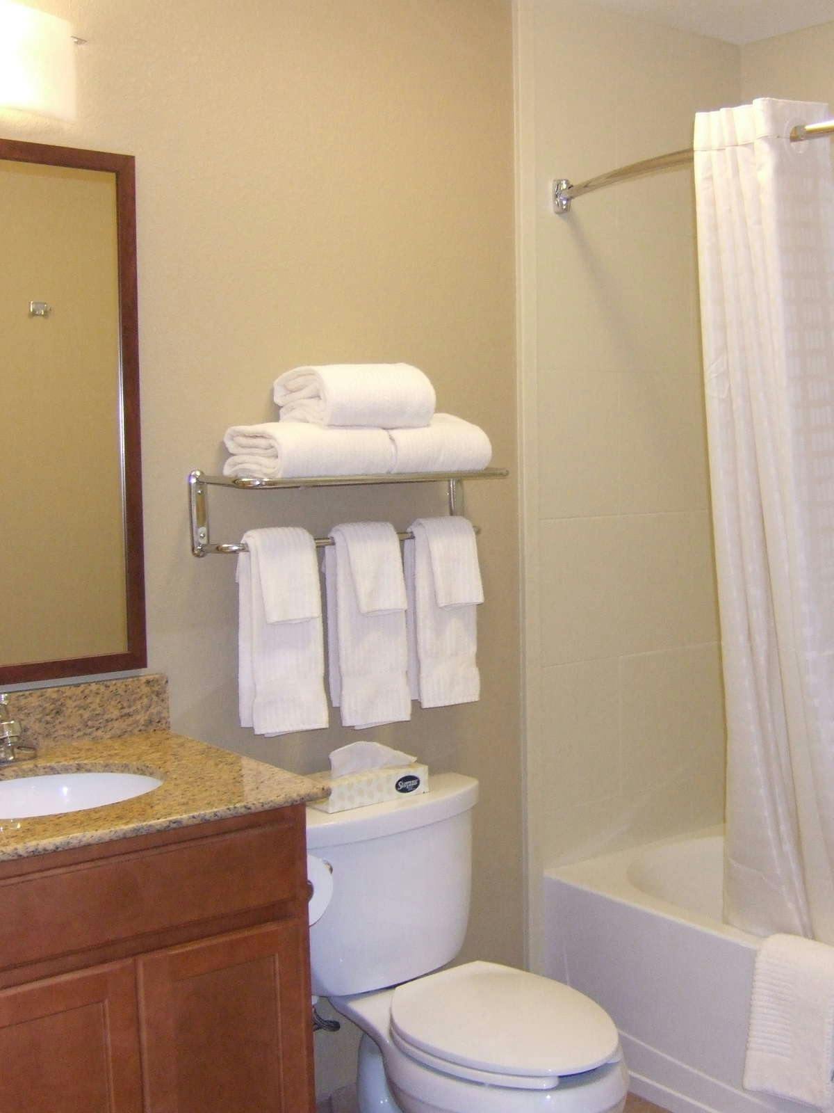 Hotel Candlewood Suites Loveland photo 3