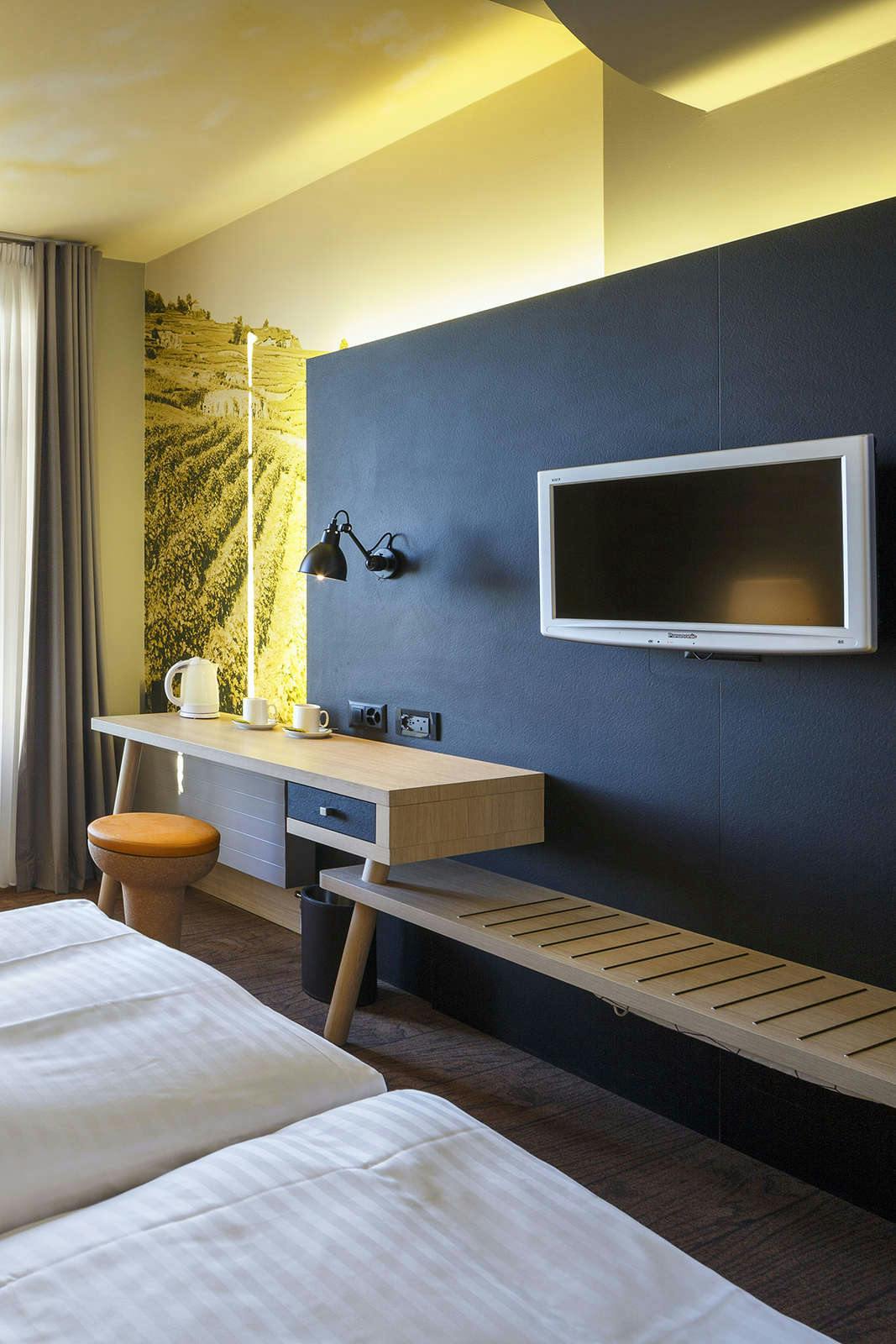 Hotel Swiss Wine Hotel by Fassbind photo 2