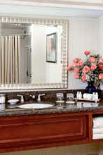 Hotel Crowne Plaza Atlanta Perimeter photo 3