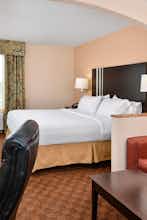 Hotel Holiday Inn Express Hotel & Suites Blue Ash photo 2
