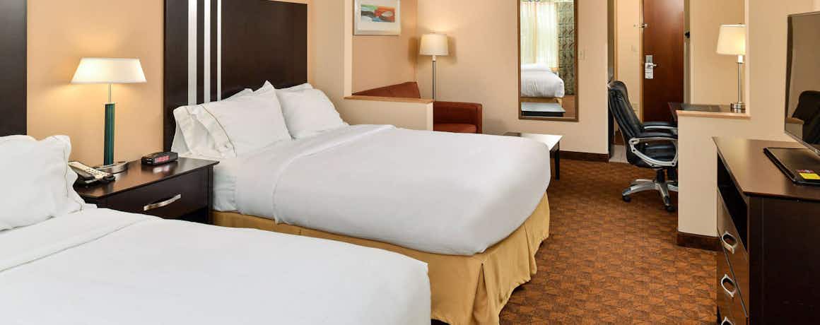 Holiday Inn Express Hotel & Suites Blue Ash