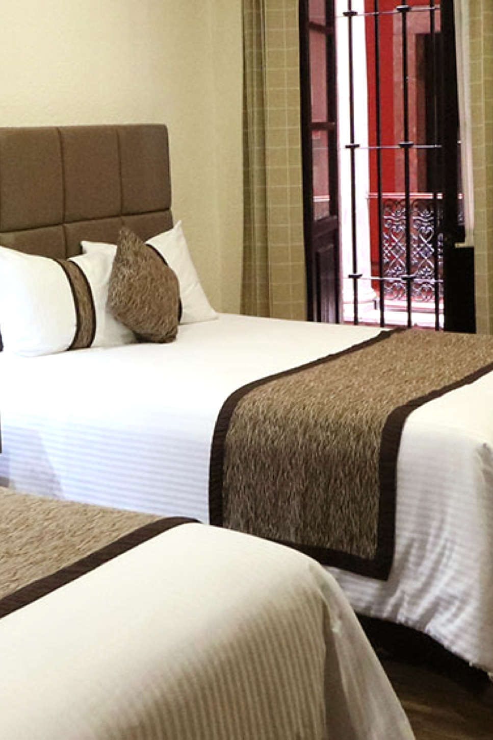 Hotel Mision Catedral Morelia photo 4