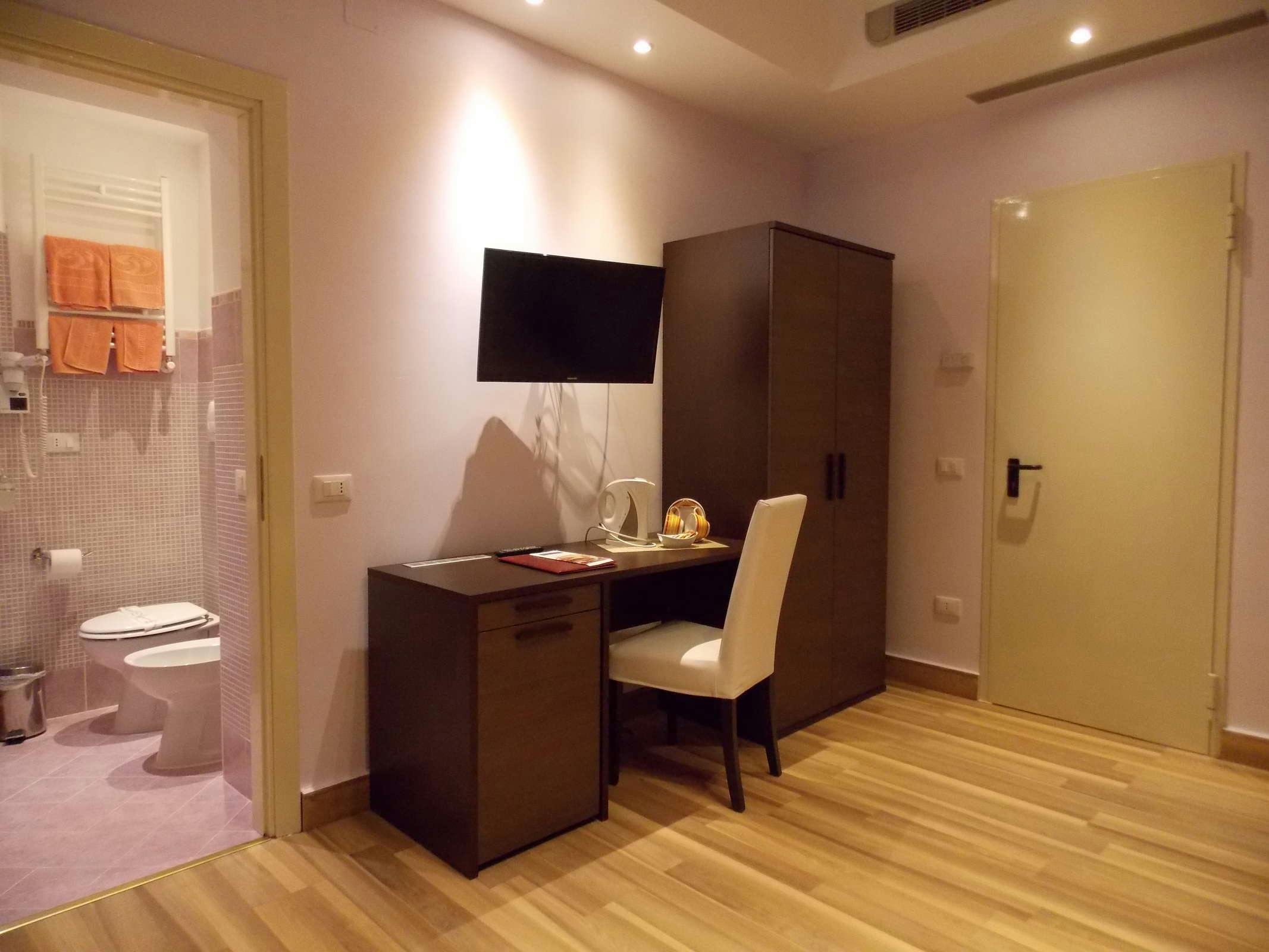 Hotel Hotel Tonic photo 3