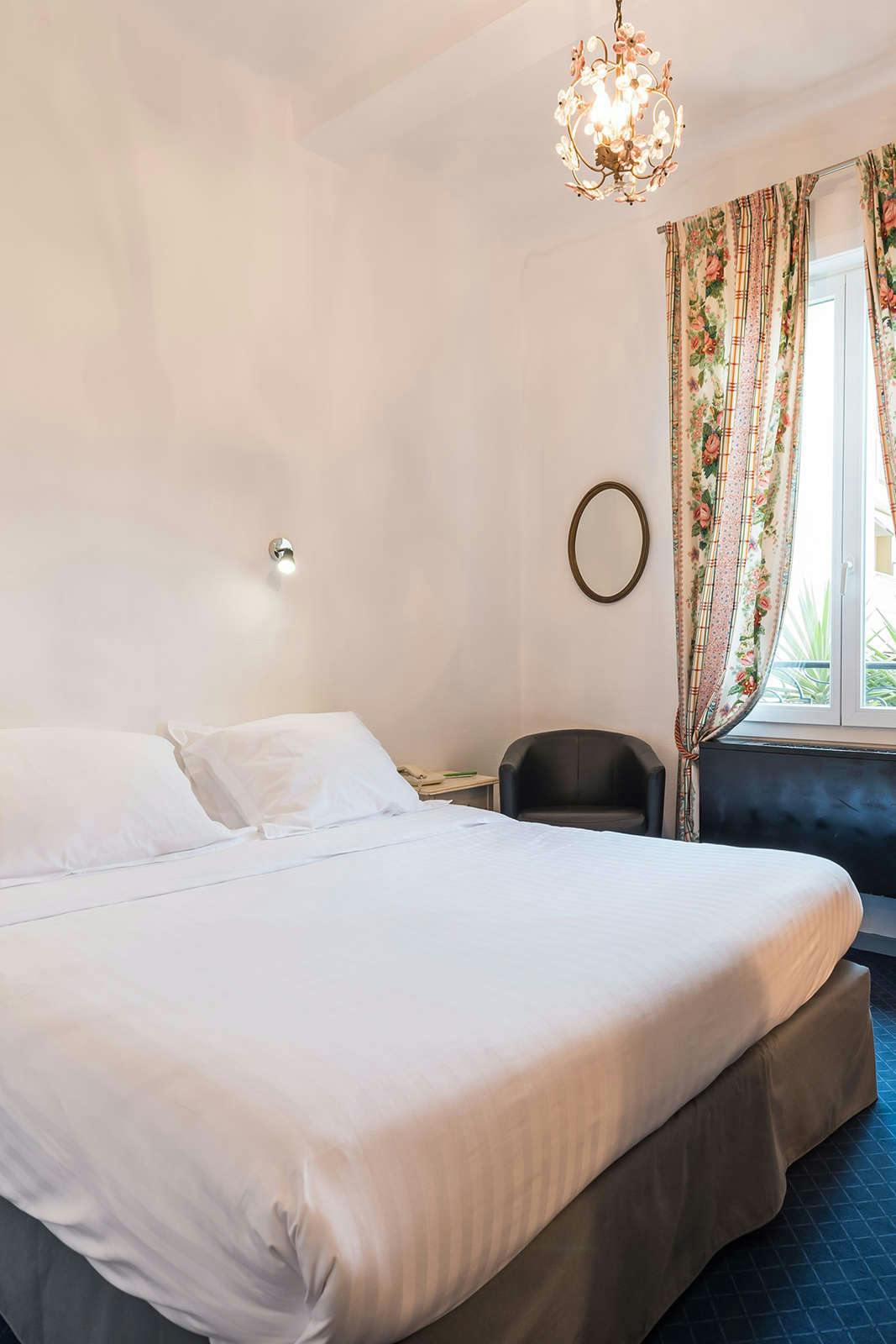 Hotel Logis Hôtel Ruc photo 1