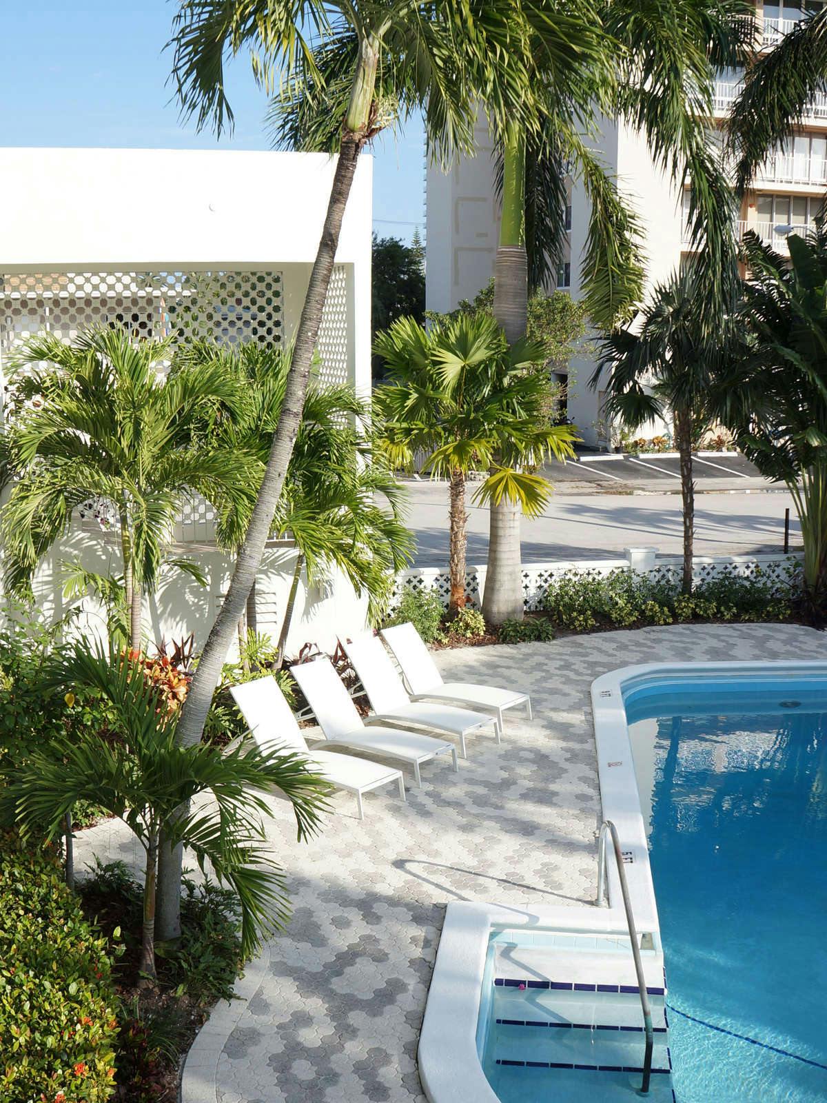 Hotel Beach Gardens photo 1