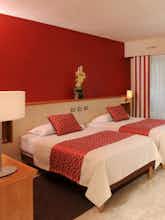 Hotel The Originals Boutique,Hotel Les Strelitzias, Antibes Ouest photo 3