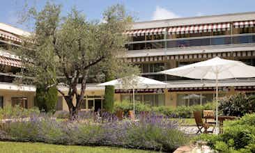 Hotel The Originals Boutique,Hotel Les Strelitzias, Antibes Ouest photo 2