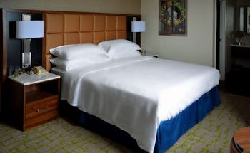 DoubleTree by Hilton Huntington