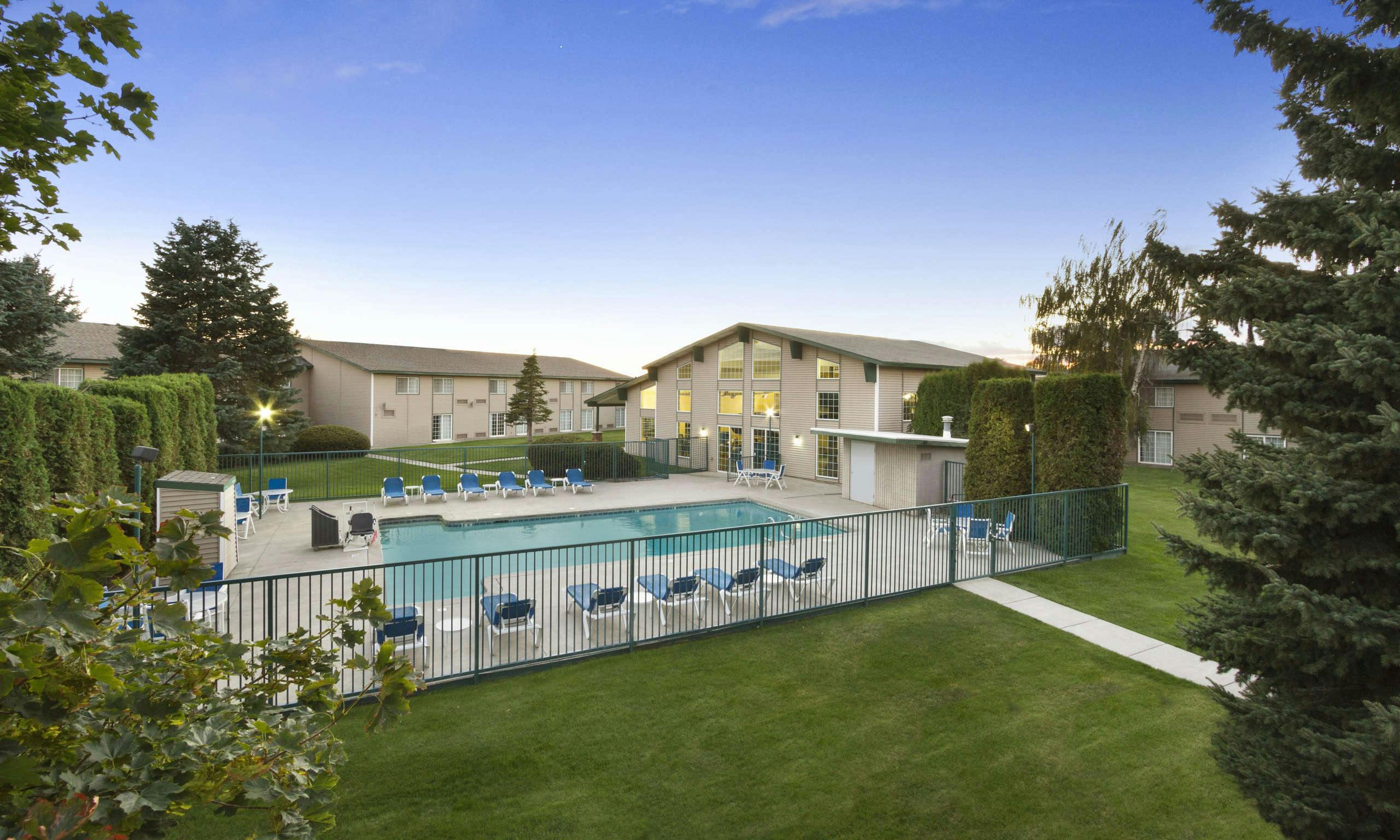 Spokane Airport Hotel Park And Fly www.hoteltonight.com