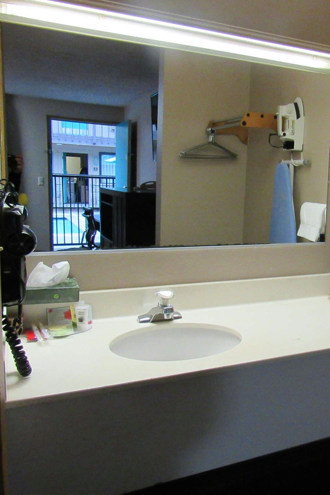 Hotel PepperTree Inn photo 2