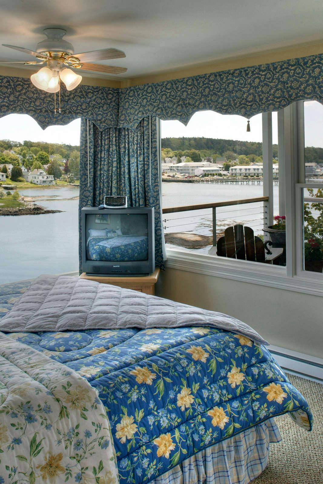 Hotel Harborage Inn on the Oceanfront photo 3