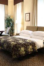 Hotel The Pfister Hotel - Parlor Room w/ Sleeper Sofa photo 1