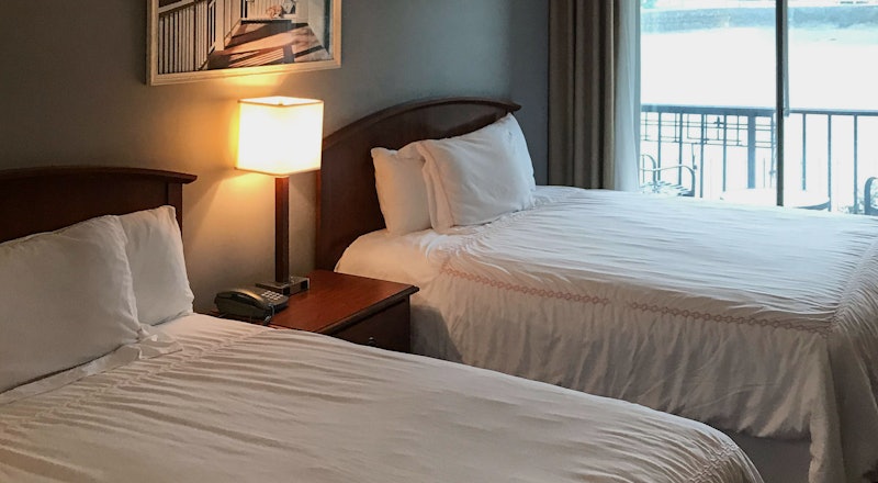 Last Minute Hotel Deals In Boston South Suburbs Hoteltonight