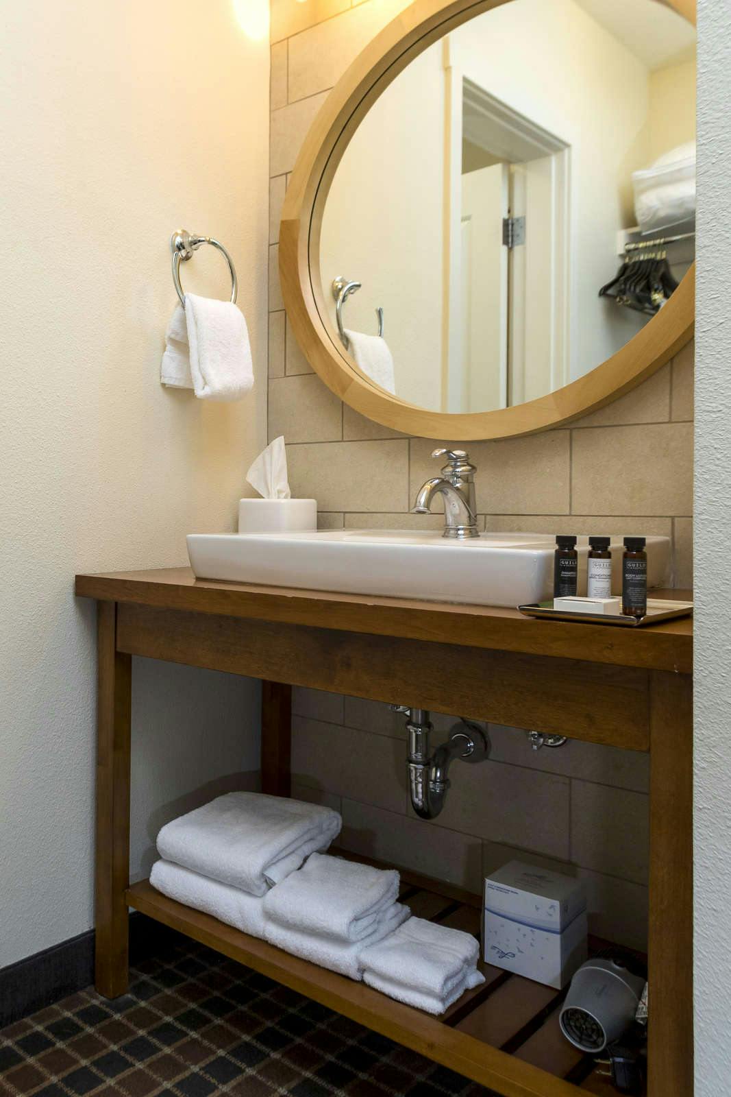 Hotel Running Y Resort photo 3