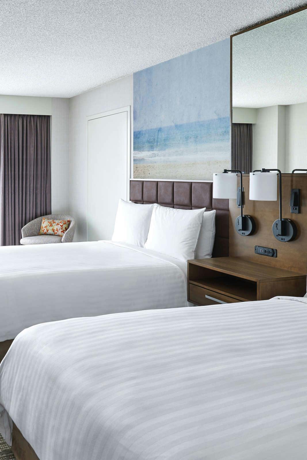 Hotel Warner Center Marriott Woodland Hills photo 2