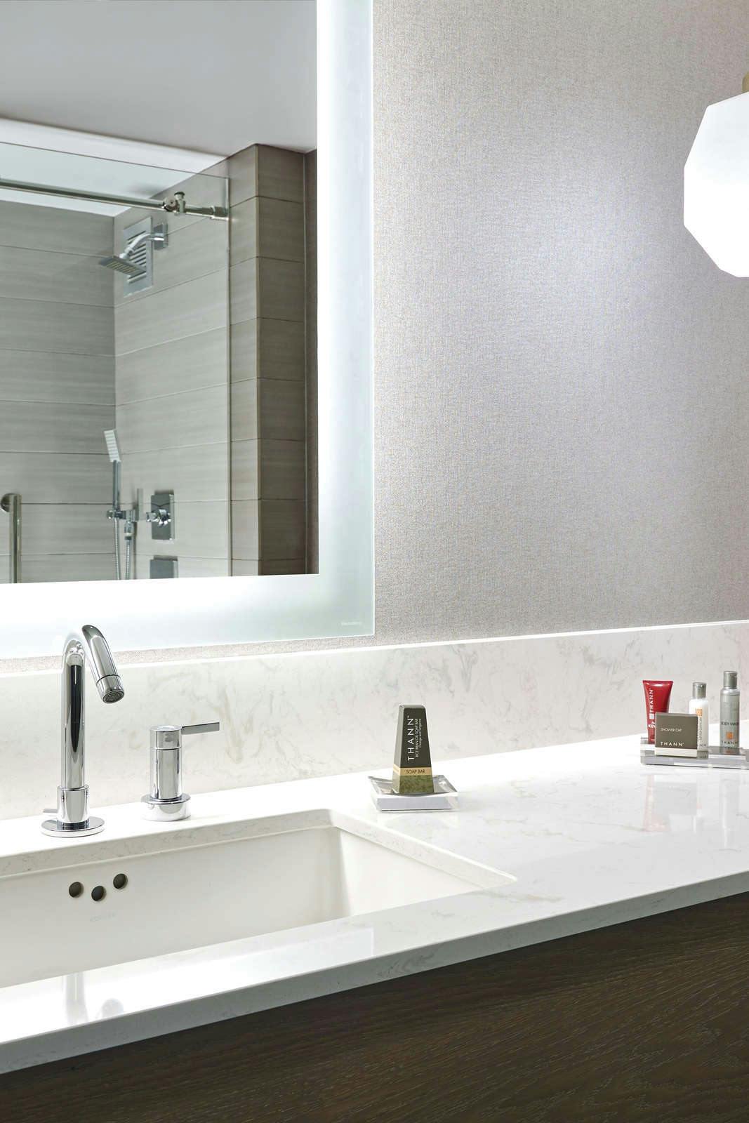 Hotel Warner Center Marriott Woodland Hills photo 3