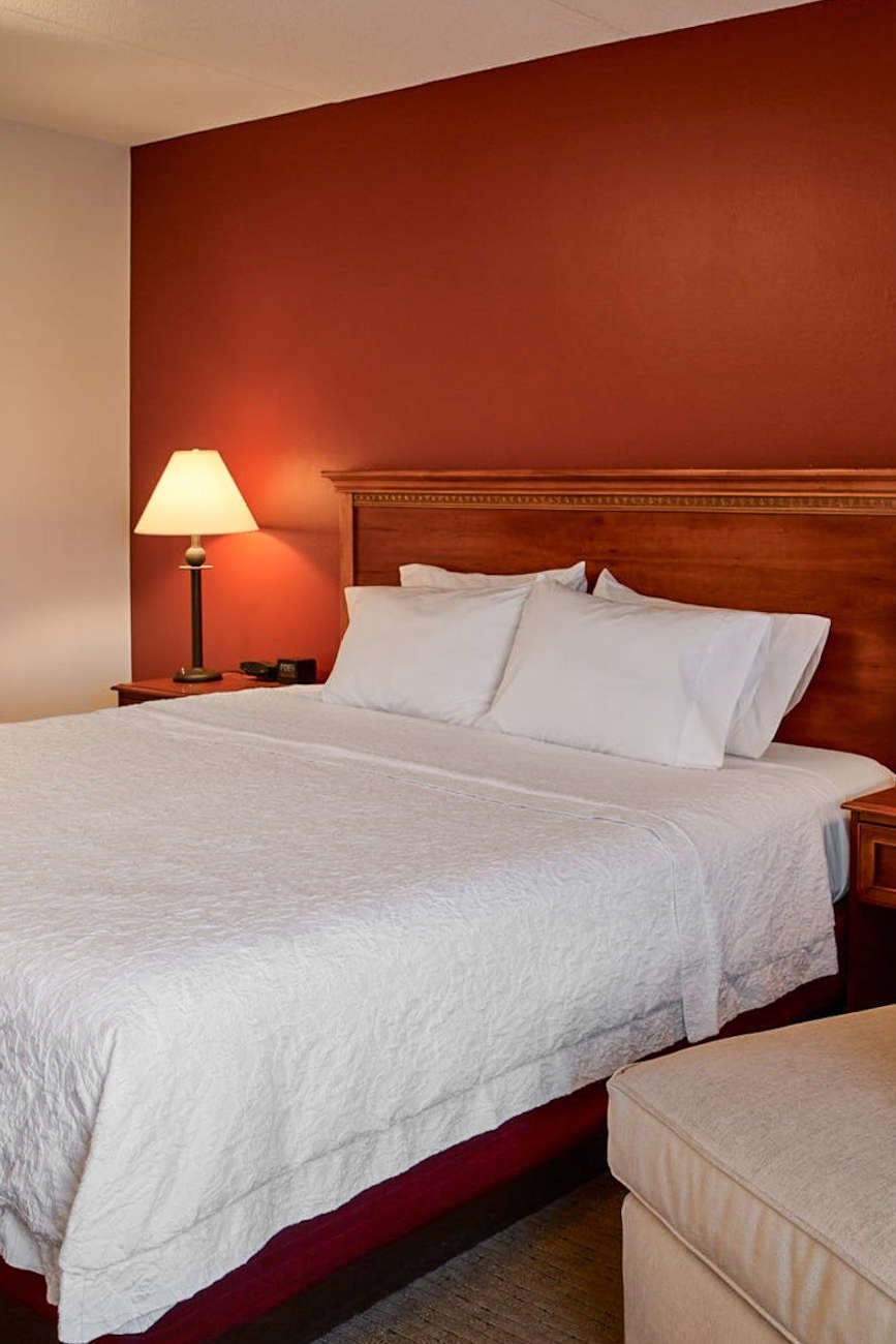 Hotel Hampton Inn Portland Airport photo 1