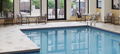 Sheraton Milwaukee Brookfield Hotel