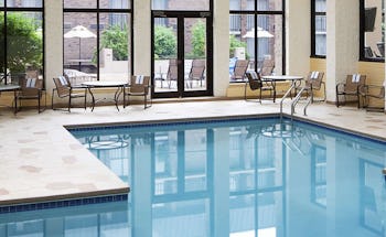 Sheraton Milwaukee Brookfield Hotel