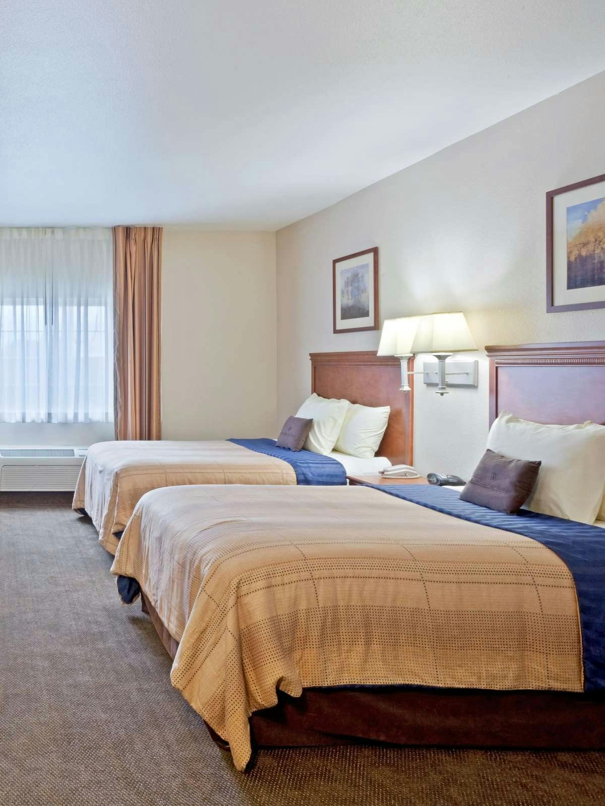 Hotel Candlewood Suites Boise - Towne Square photo 1