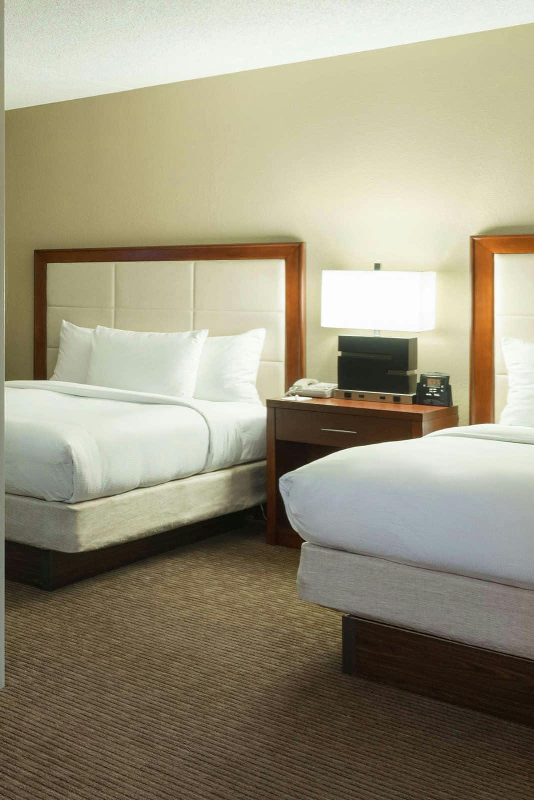 Hotel DoubleTree Suites by Hilton Cincinnati - Blue Ash photo 2