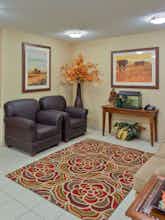 Hotel Candlewood Suites Harrisonburg photo 3