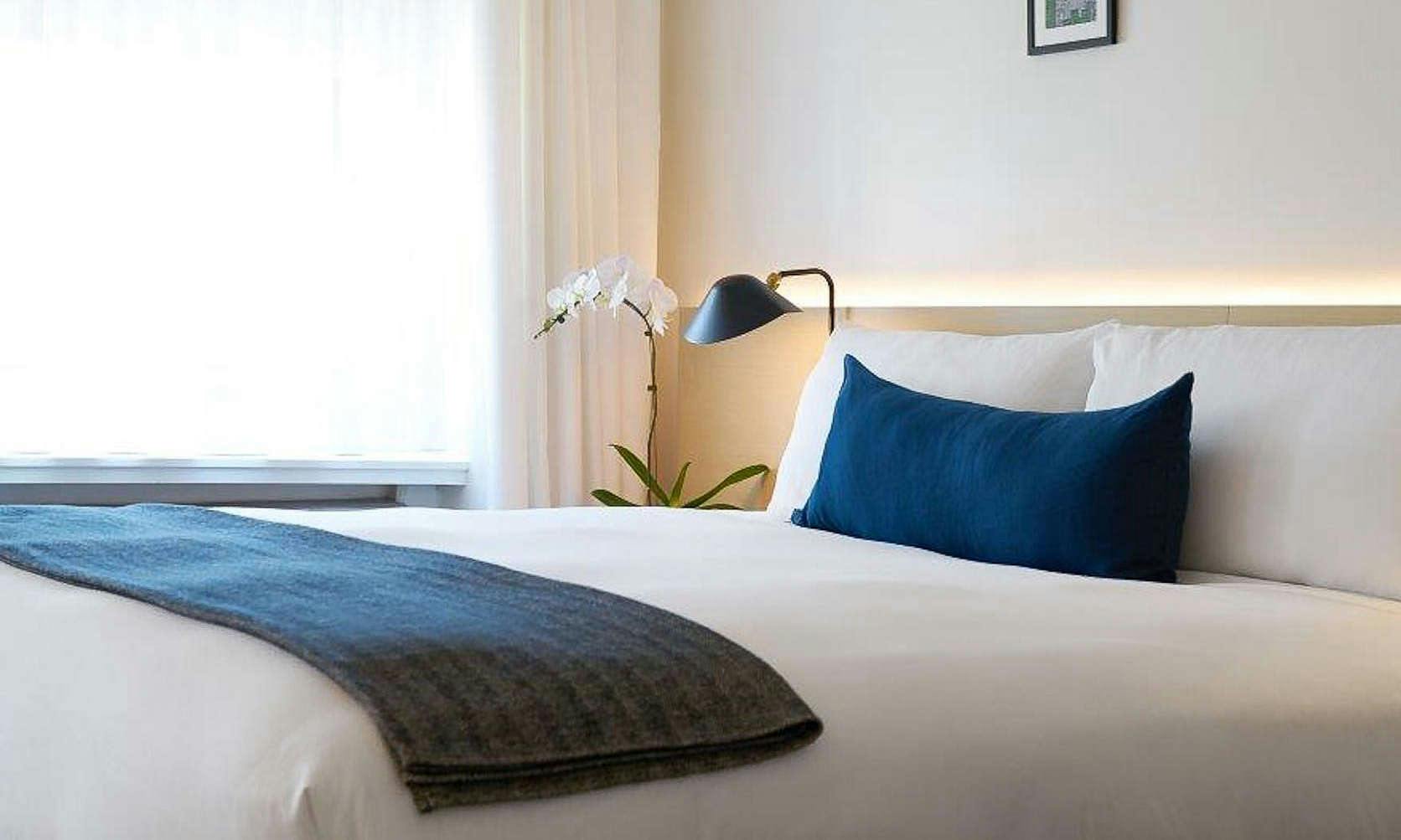 Chicago Hotel Collection Ambassador Gold Coast