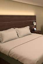 Hotel Holiday Inn Express & Suites Keizer photo 2