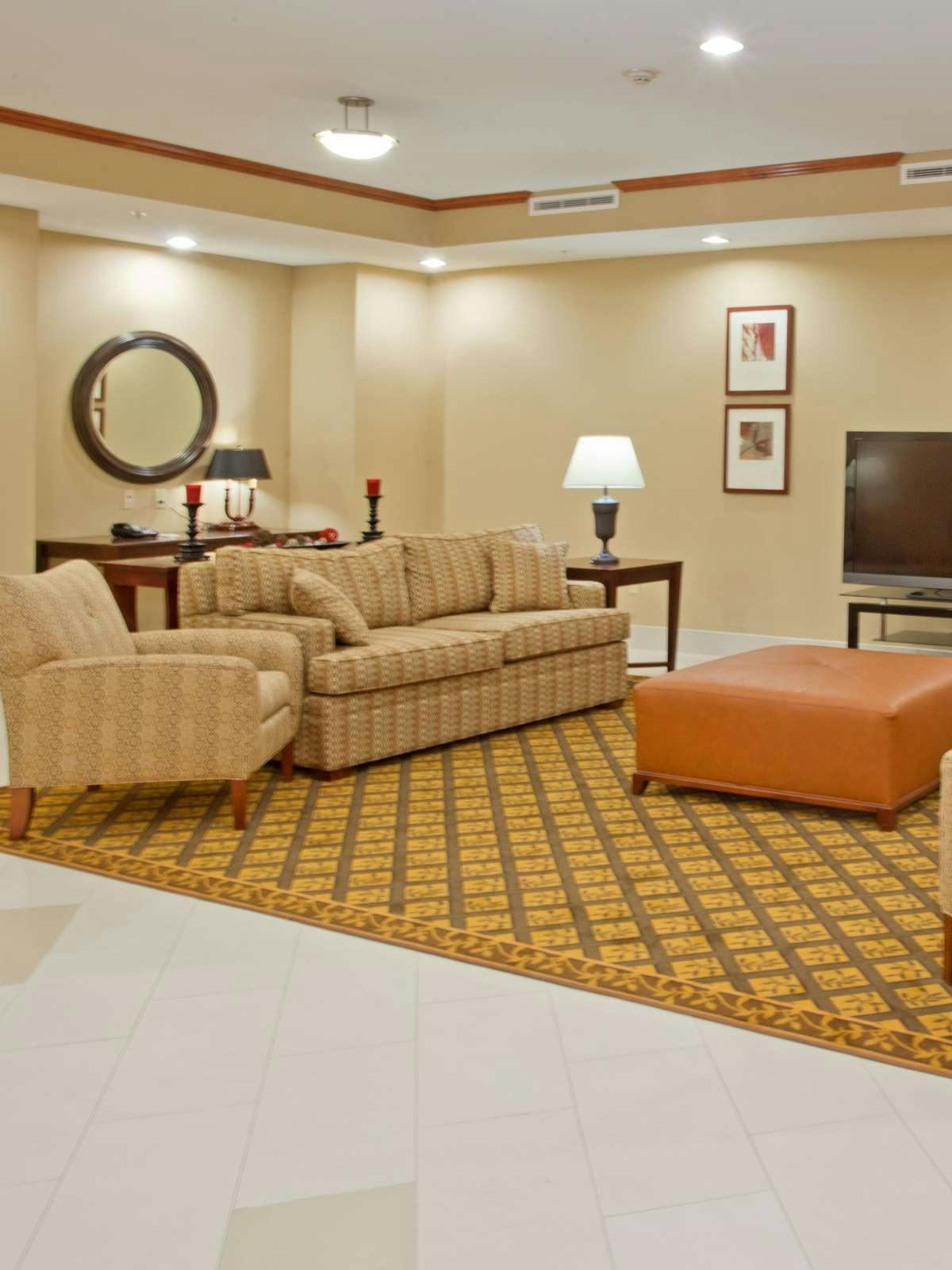 Hotel Candlewood Suites Houston East photo 3