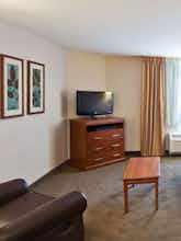 Hotel Candlewood Suites Jacksonville East Merril Road photo 2