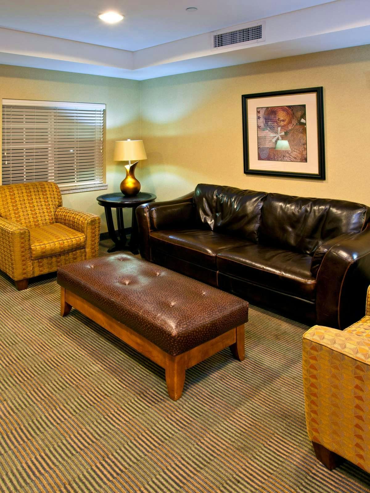 Hotel Candlewood Suites Indianapolis Airport photo 3
