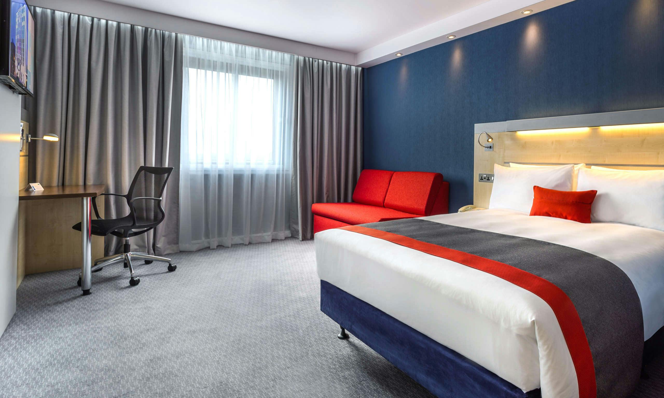 Holiday Inn Express London Watford Junction