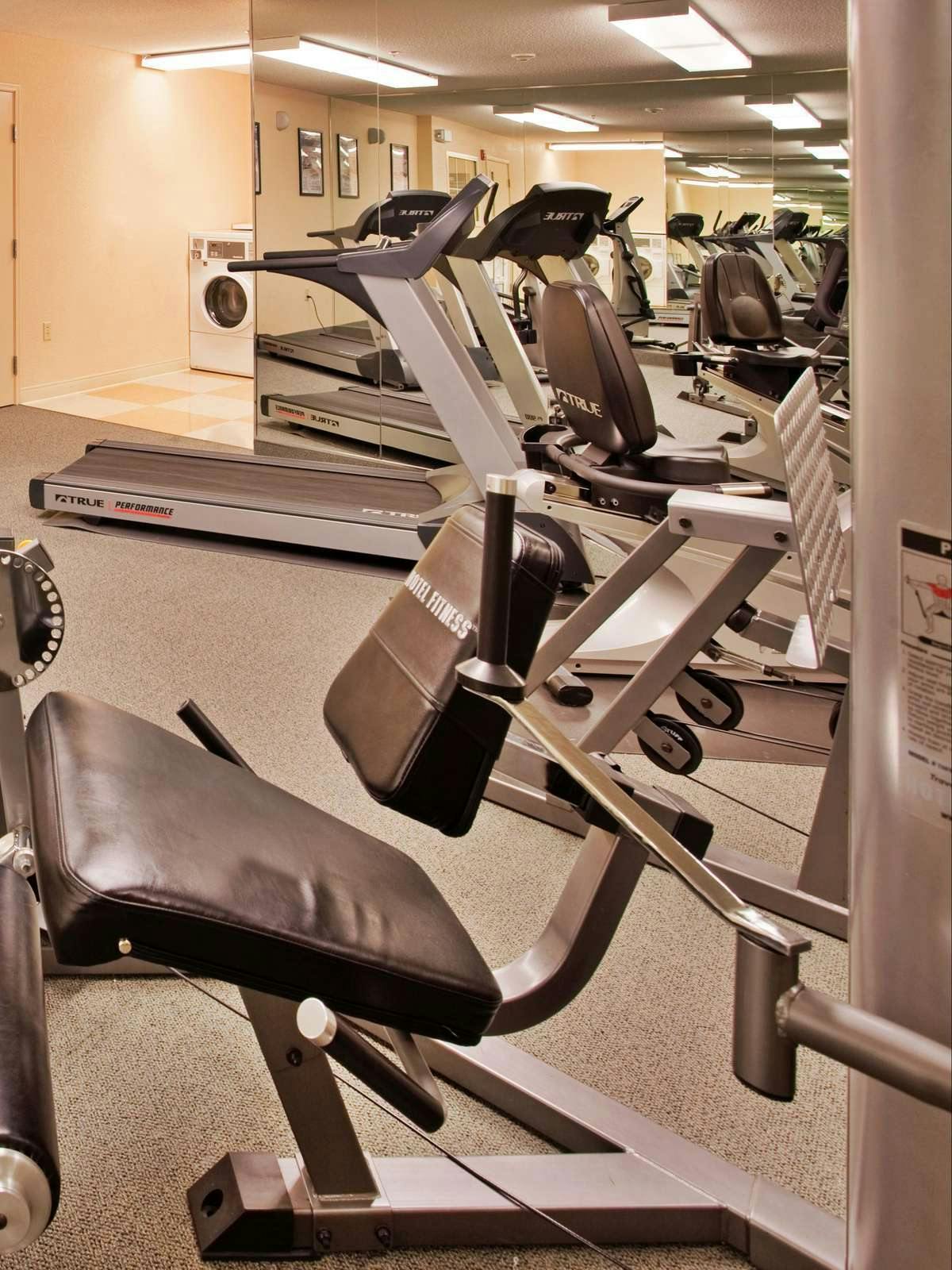 Hotel Candlewood Suites Kansas City photo 4