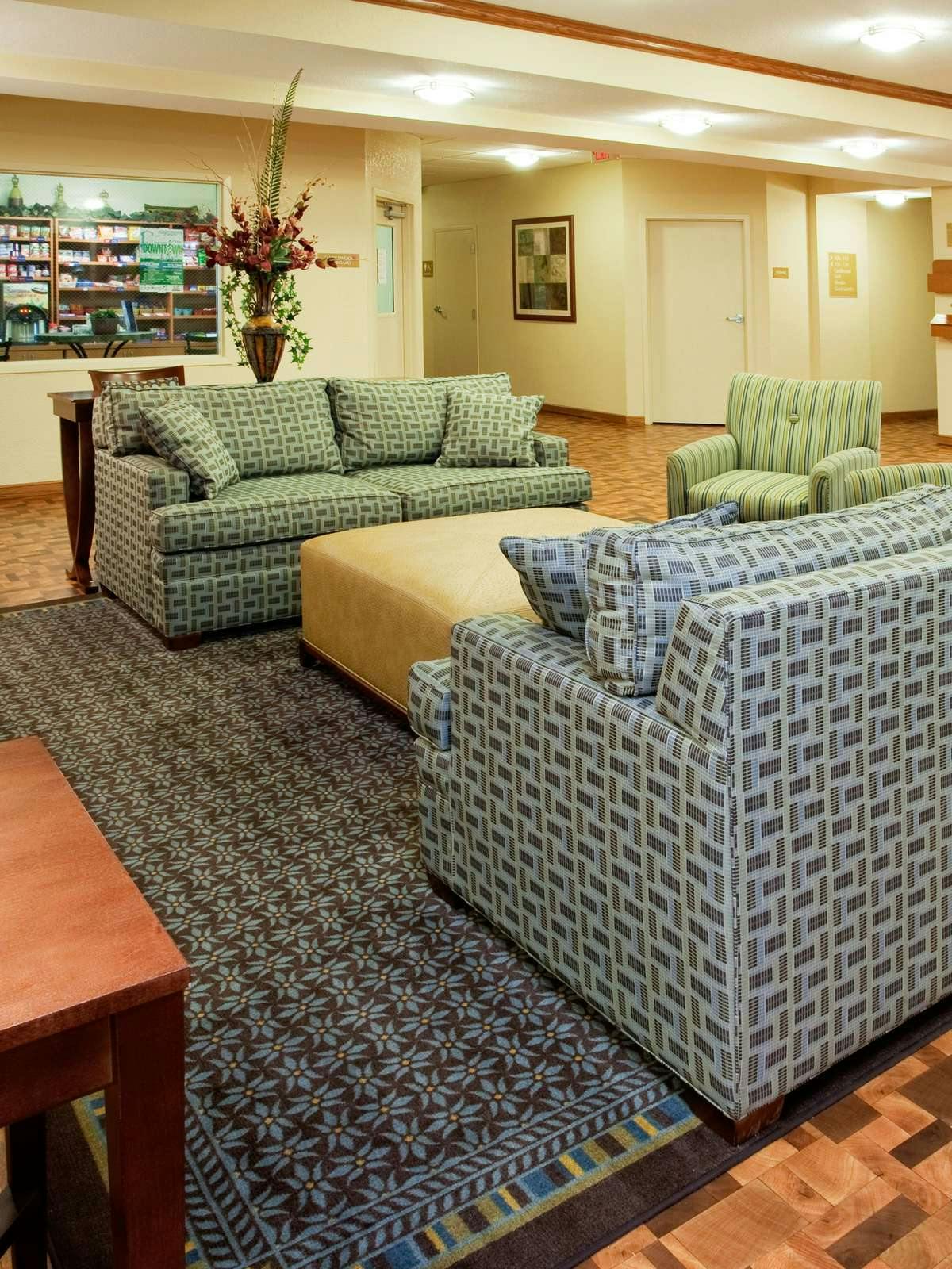 Hotel Candlewood Suites Rocky Mount photo 3