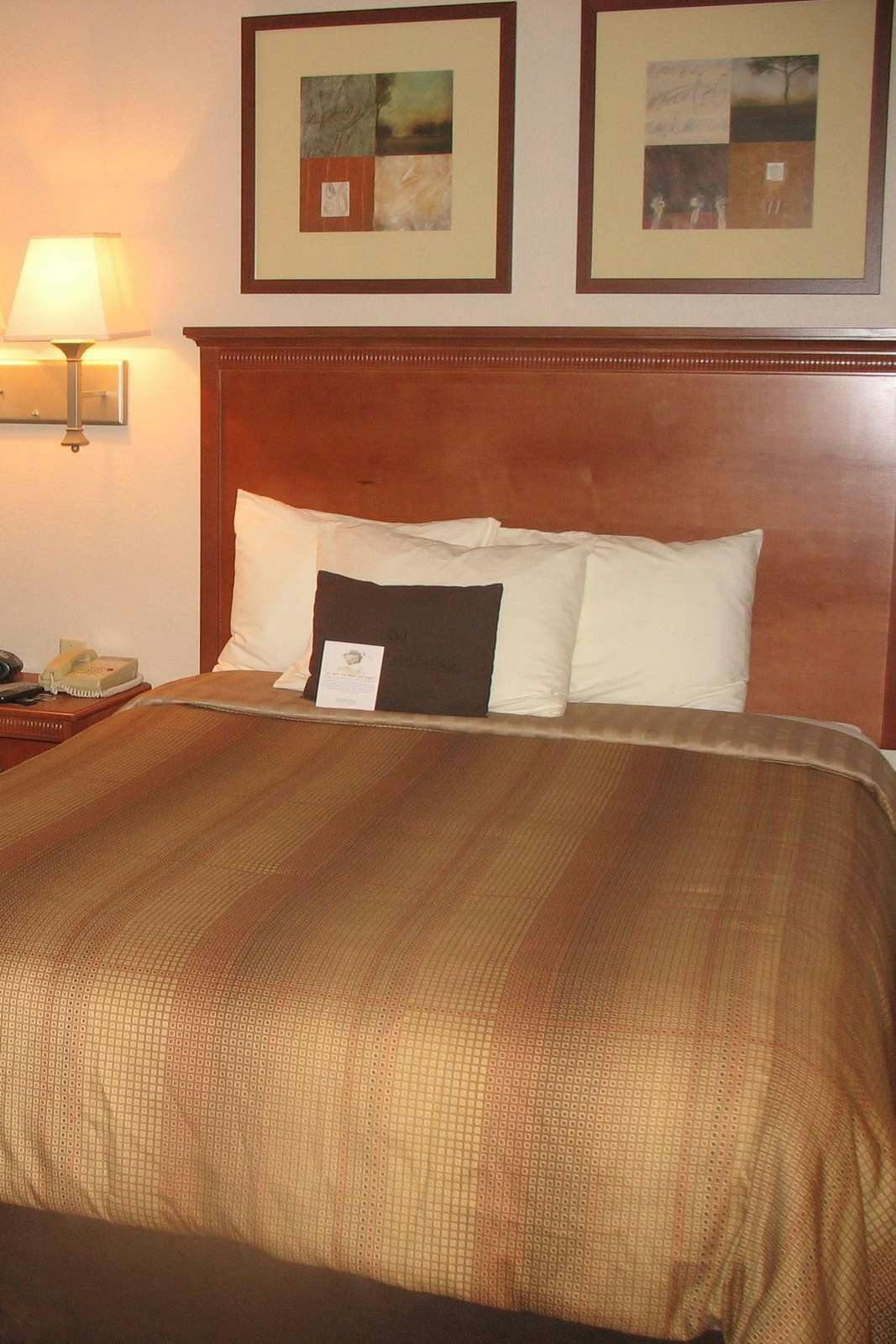 Hotel Candlewood Suites Rockford photo 1